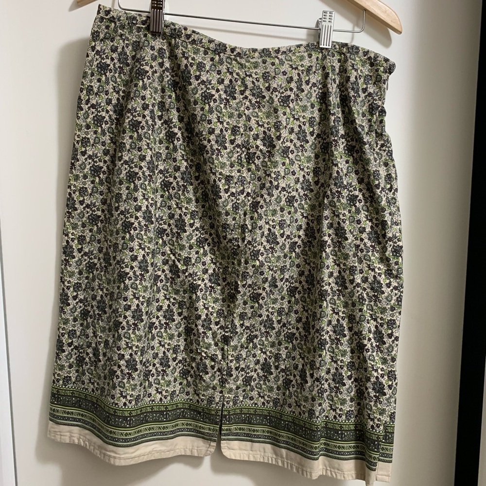 Simple little flower skirt